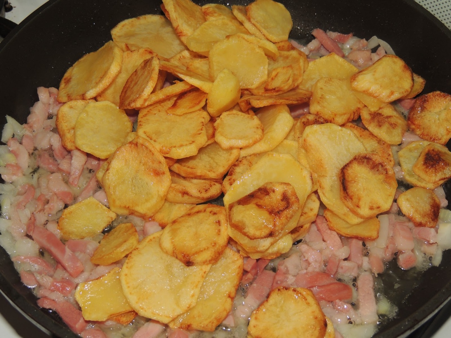 Frittatta de cartofi cu sunca