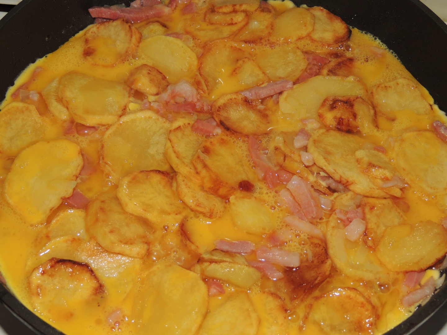 Frittatta de cartofi cu sunca