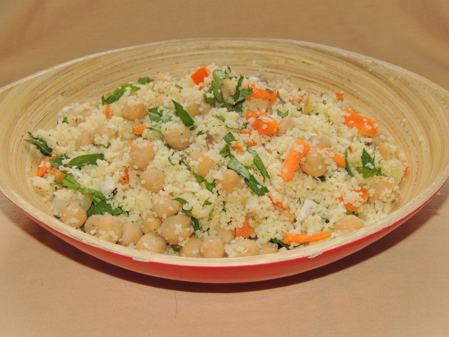 Cous-cous cu naut