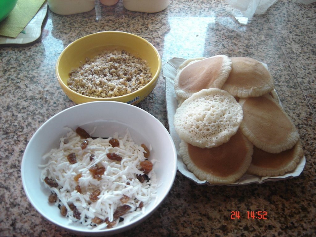 Cataief cu nuca si branza dulce-specific tarilor arabe in Ramadan