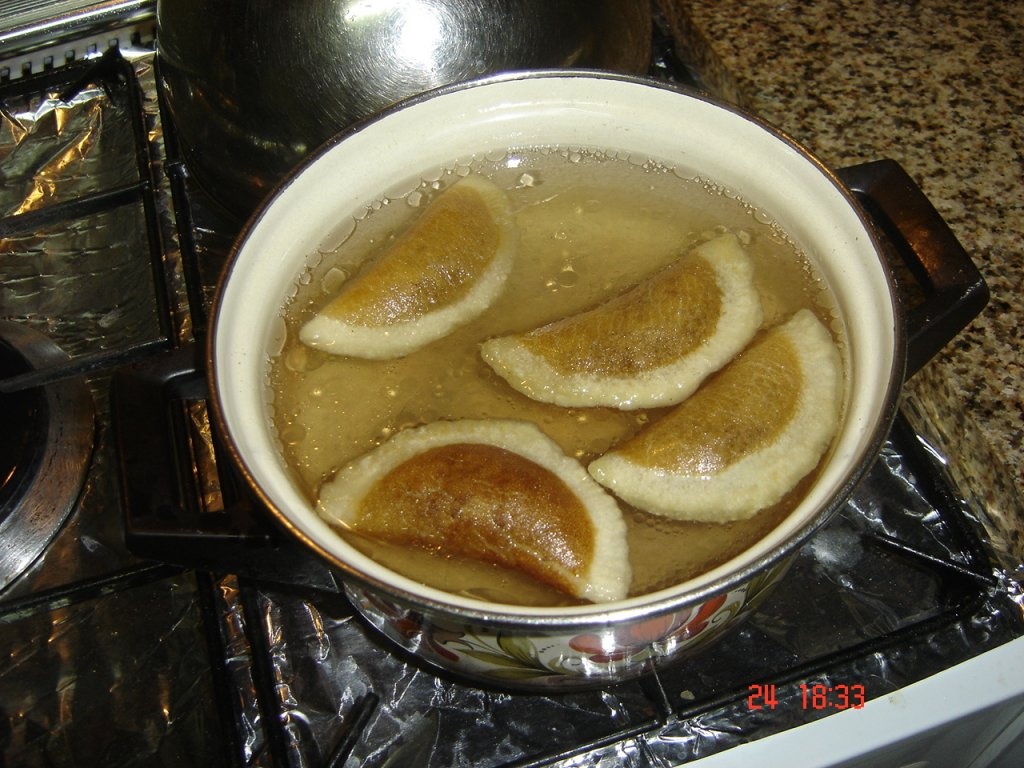 Cataief cu nuca si branza dulce-specific tarilor arabe in Ramadan