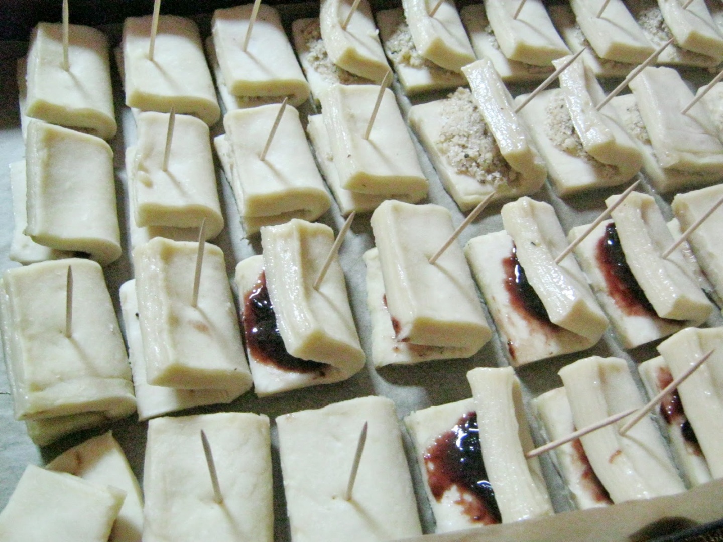 Haioș de casa. Reteta de haioșe explicata pas cu pas