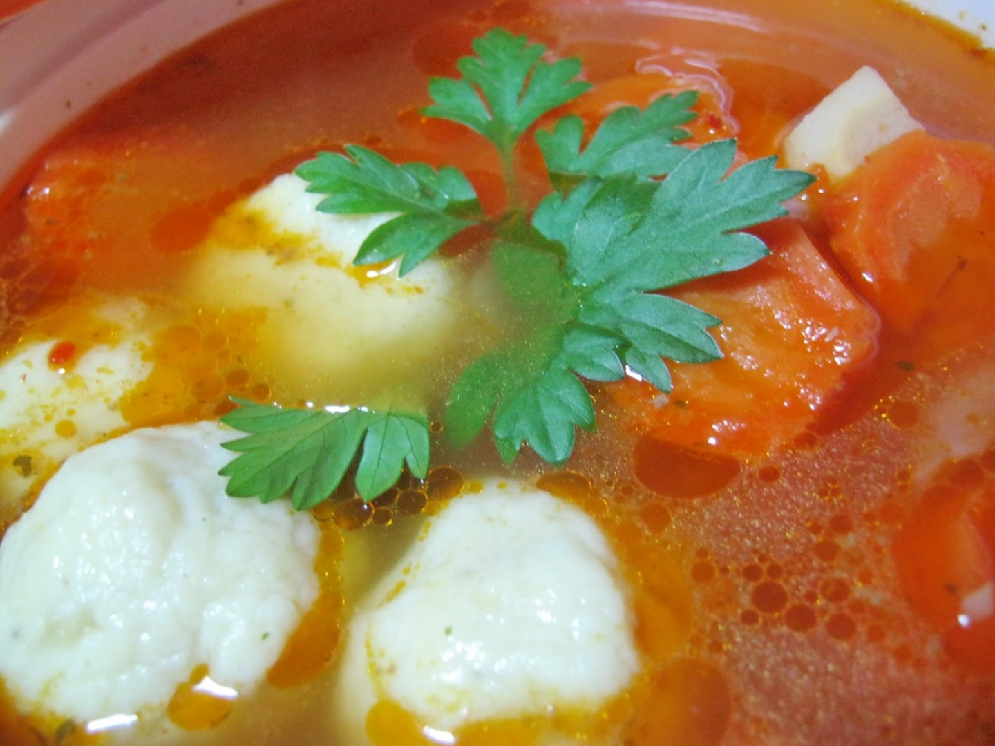 Ciorba ungureasca cu galuste din cartofi