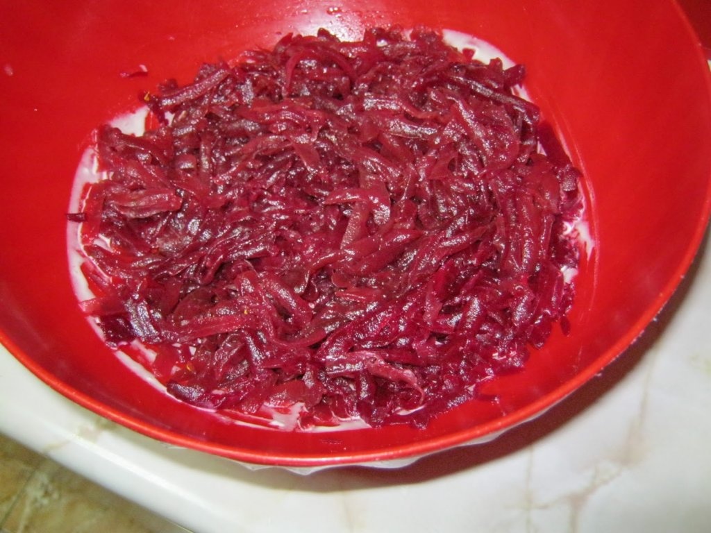 Salata de sfecla rosie -aperitiv