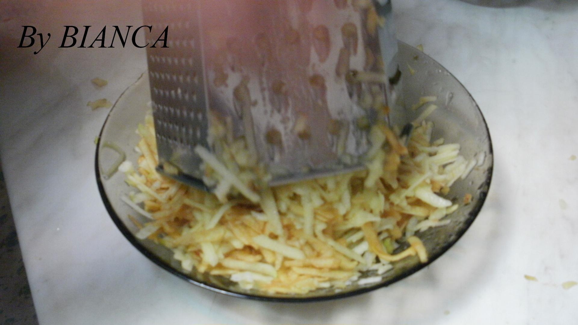 Placinta crocanta cu mere