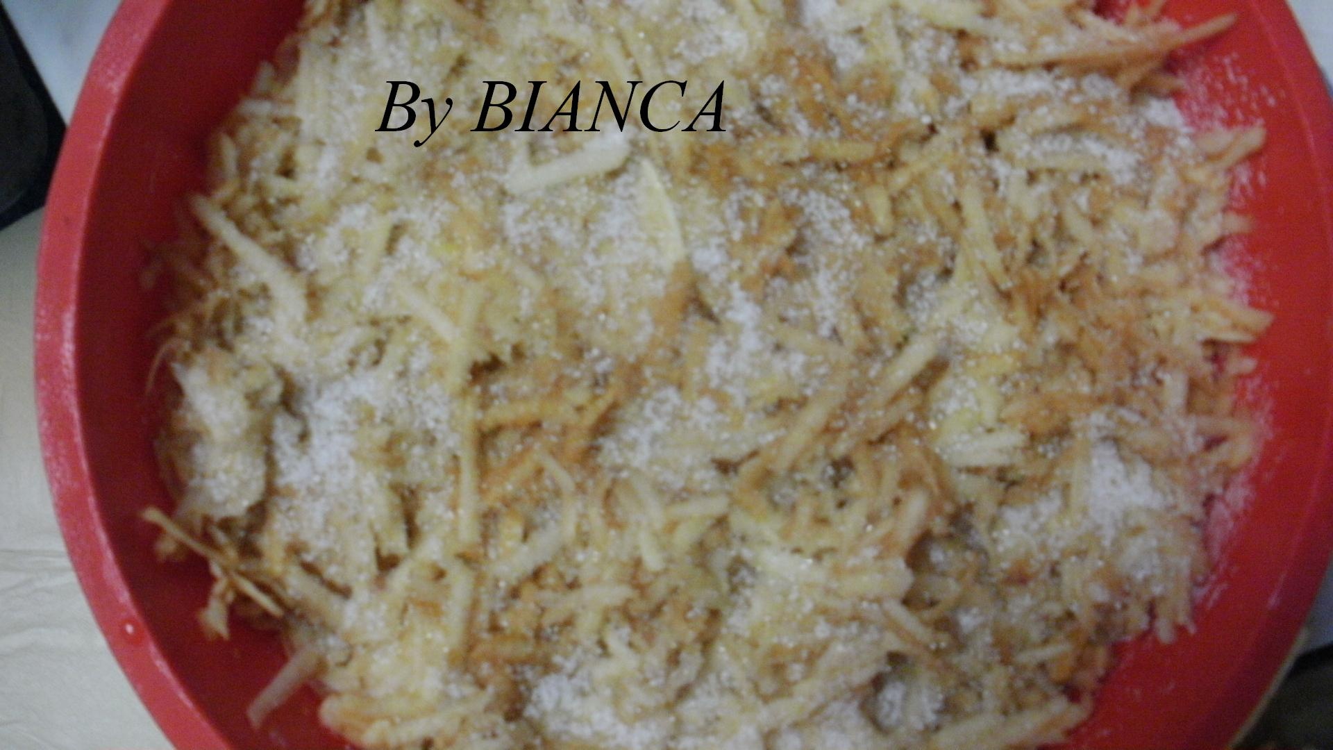 Placinta crocanta cu mere