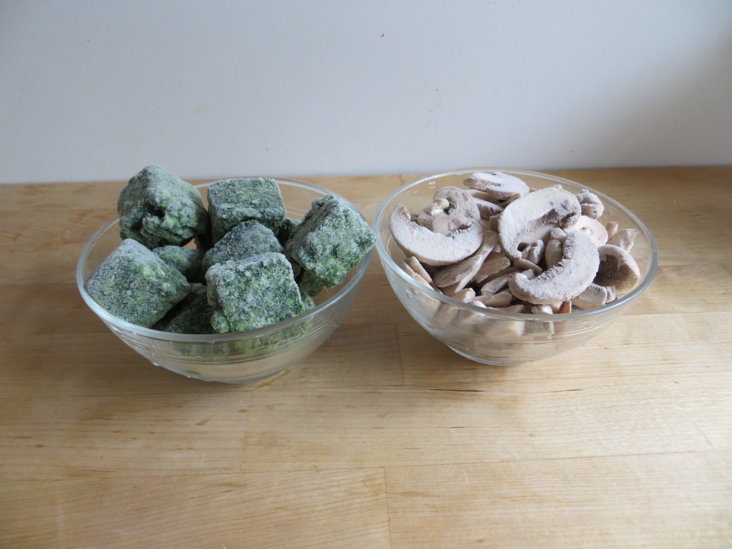 Supă-cremă de spanac cu ciuperci