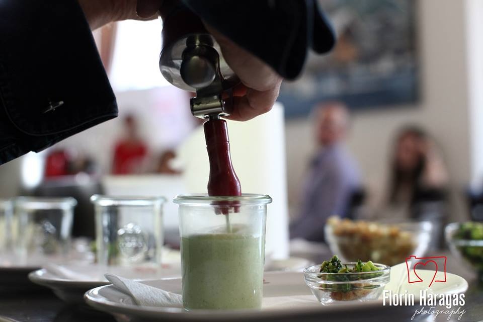 Supa crema de broccoli - reteta Chef Jakob Hausmann