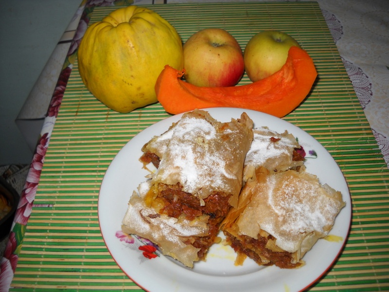 Placinta cu bostan, mere si gutui