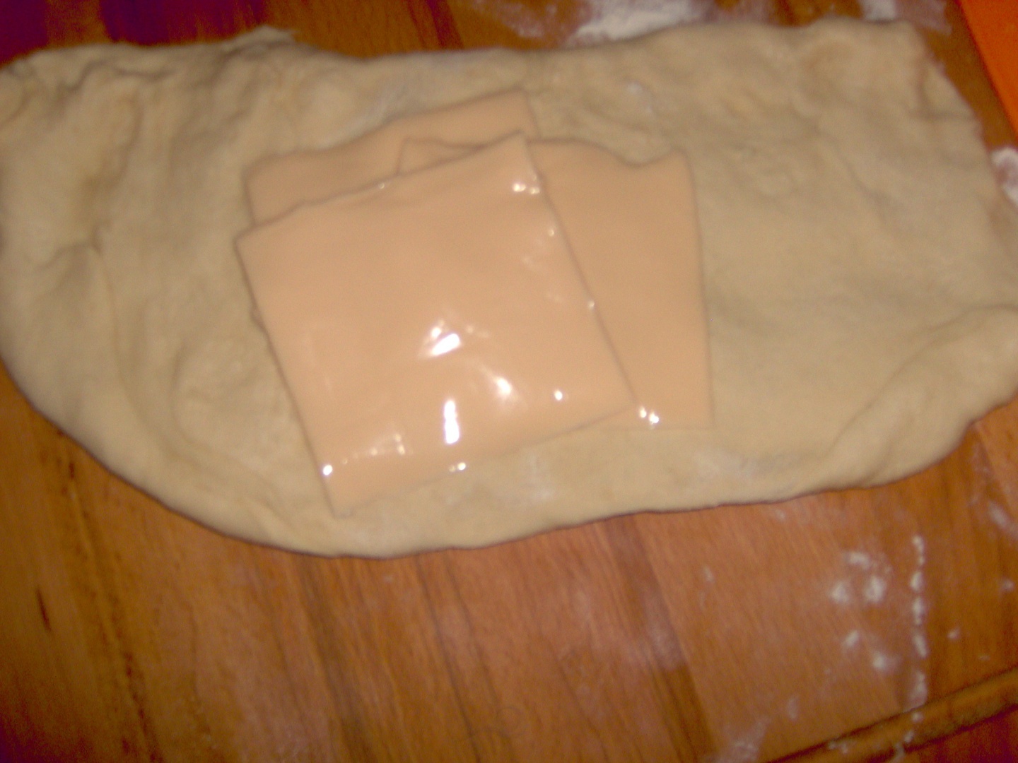 Paine umpluta cu branza