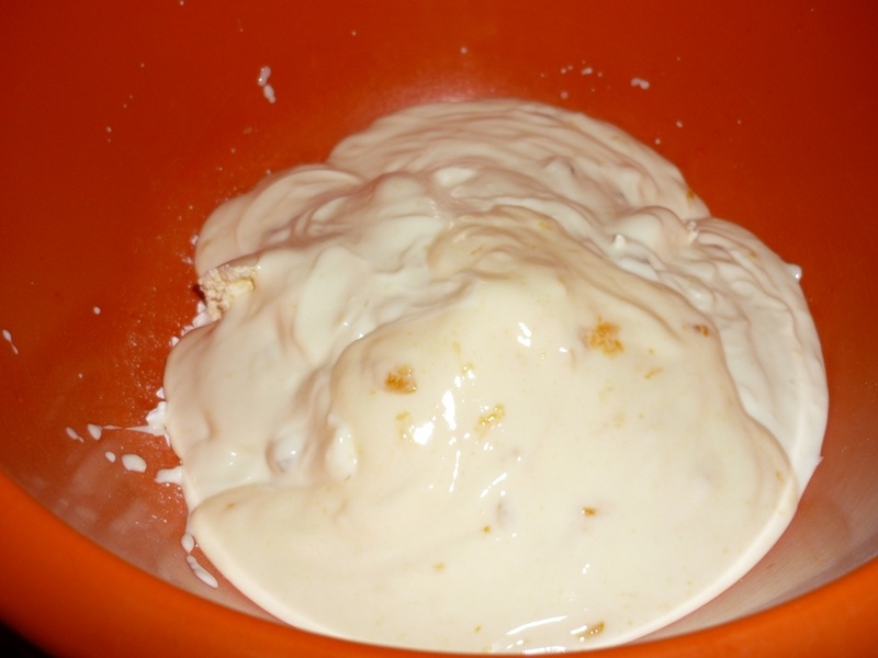Prajitura cu iaurt si piersici