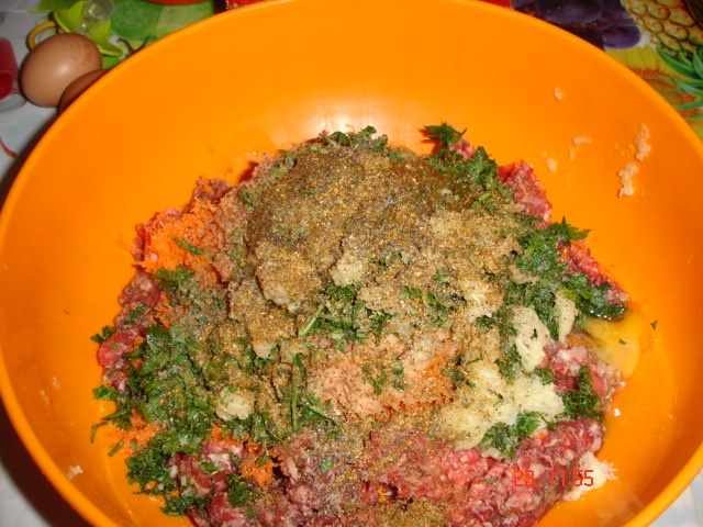 Parjoale in aluat de snitele