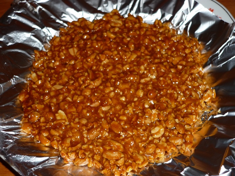 Inghetata de vanilie cu alune pralinate