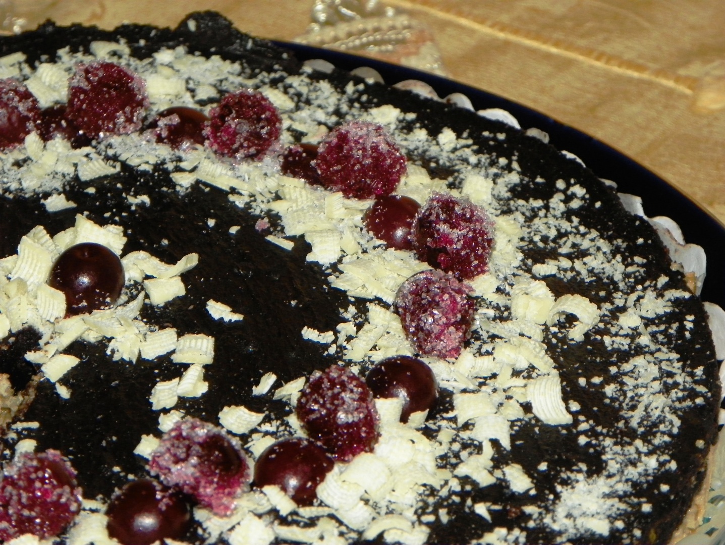 Prajitura cu blat de biscuiti si crema de cacao neagra