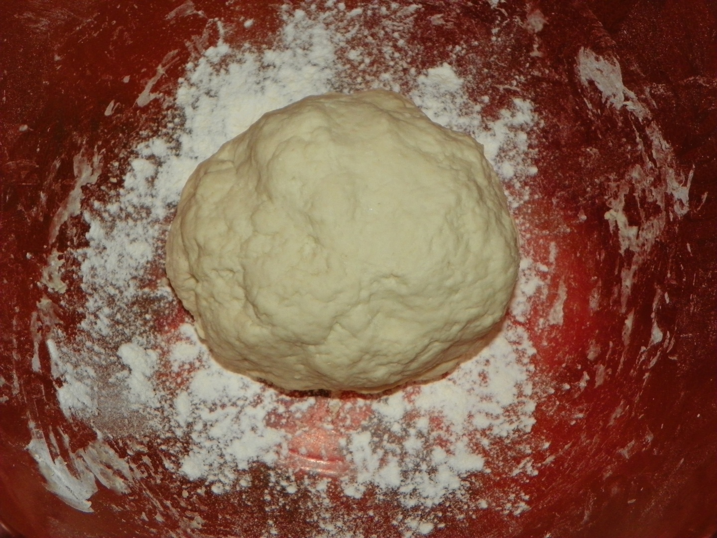 Mini-pizza cu branza si afumatura