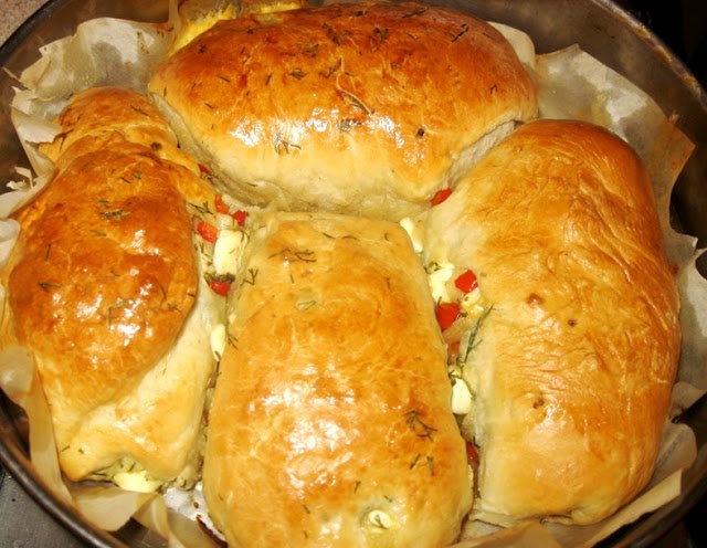 Painici umplute cu branza feta ,ardei gras si marar