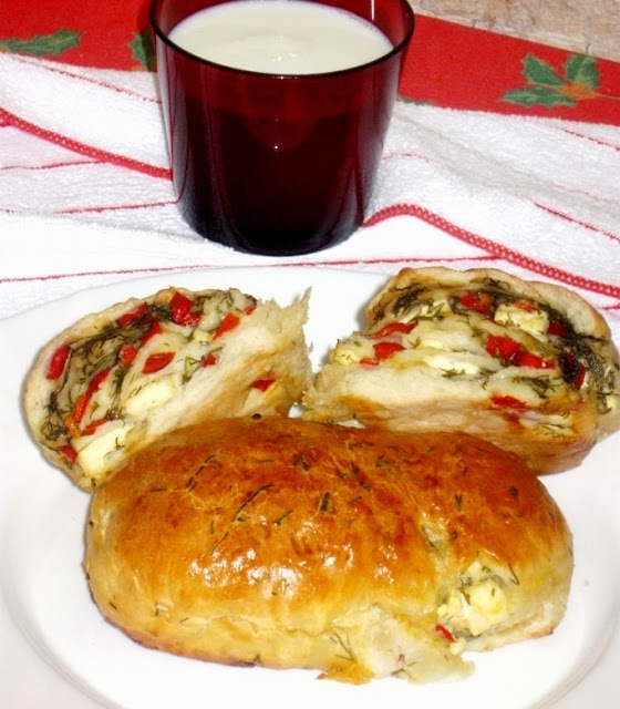 Painici umplute cu branza feta ,ardei gras si marar