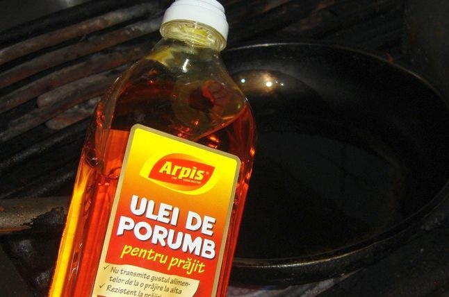 Chiftele din carne de pui in sos picant