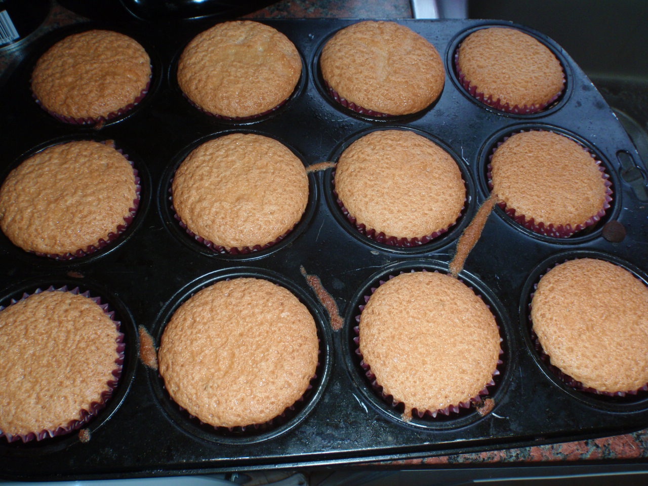 Muffins cu crema de vanilie