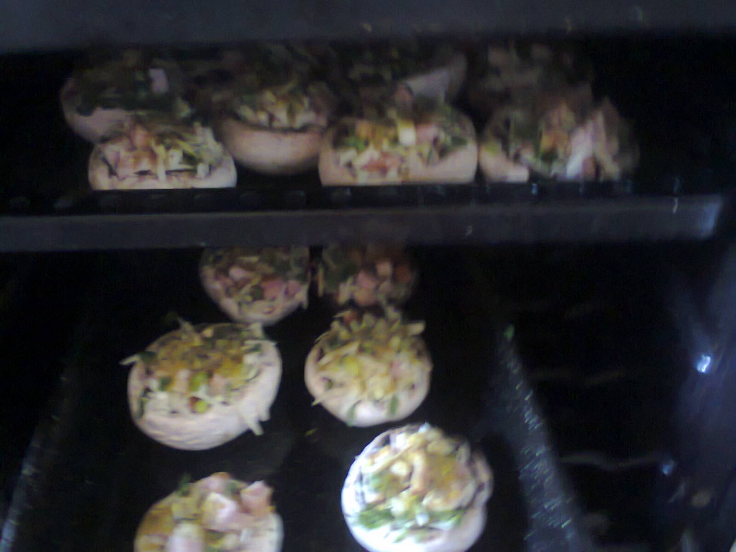 Ciuperci champignon la cuptor