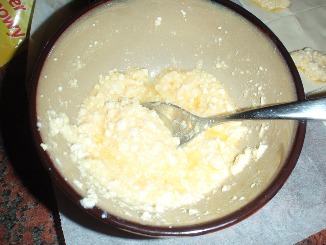 Cornuri cu branza dulce