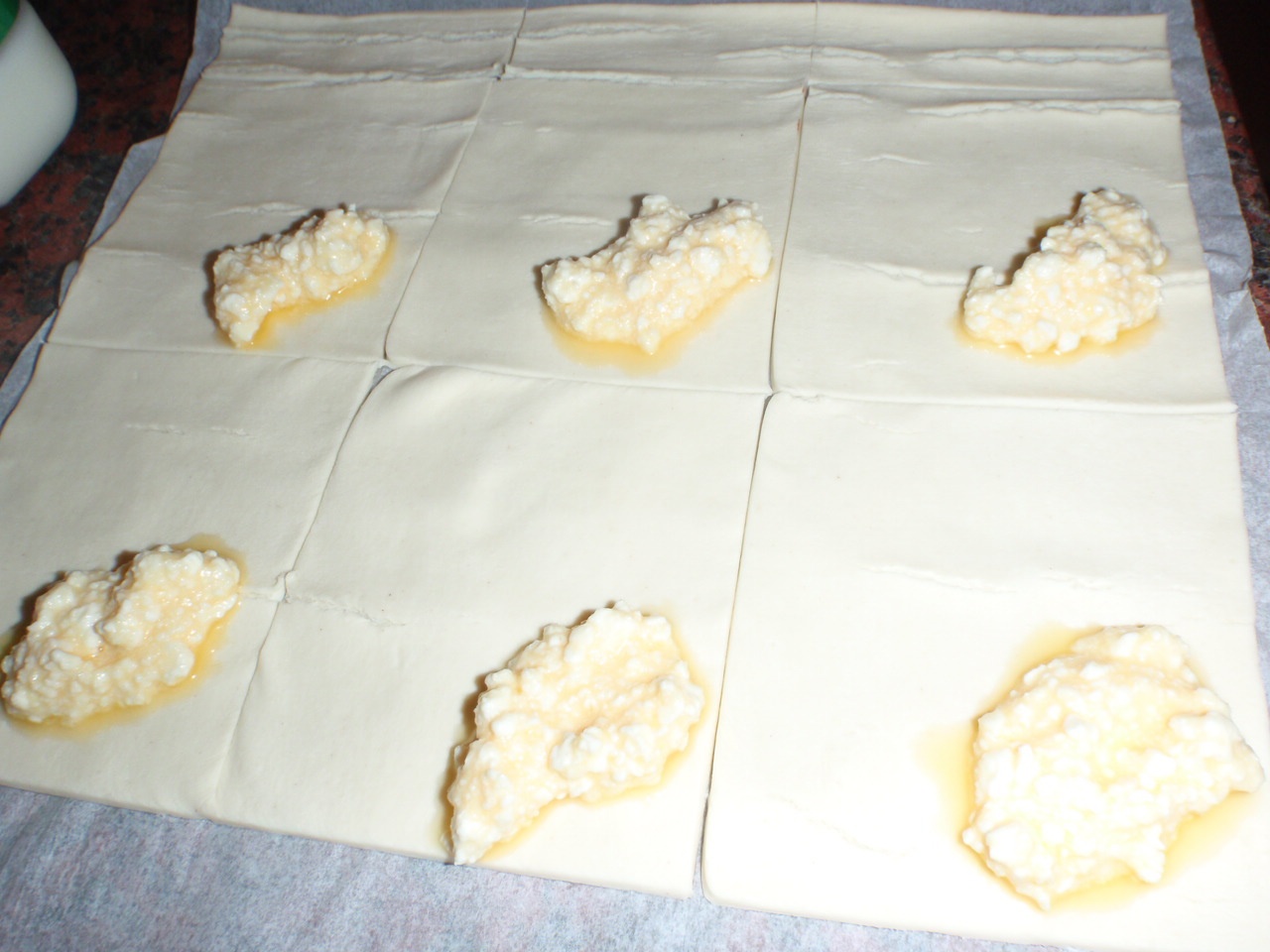 Cornuri cu branza dulce