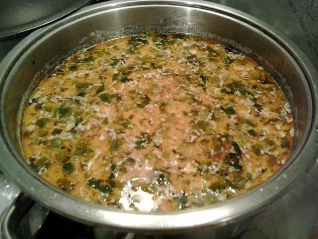 Ciorbita cu carnati semi-afumati