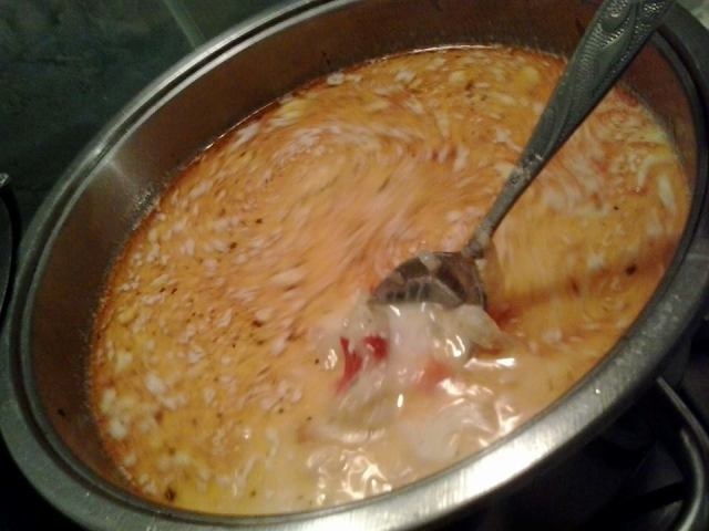 Ciorbita cu carnati semi-afumati