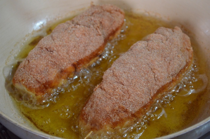 Piept de pui cu sunca si cascaval ( Cordon Bleu )