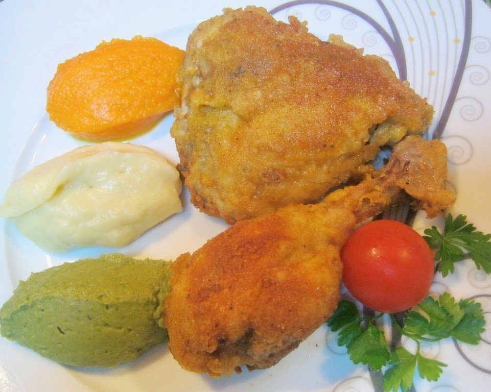 Pulpite de pui pane cu trei feluri de piure