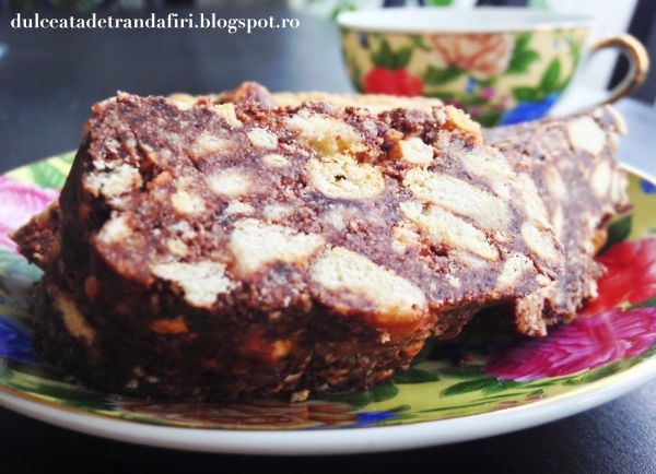 Salam de biscuiţi reţetă