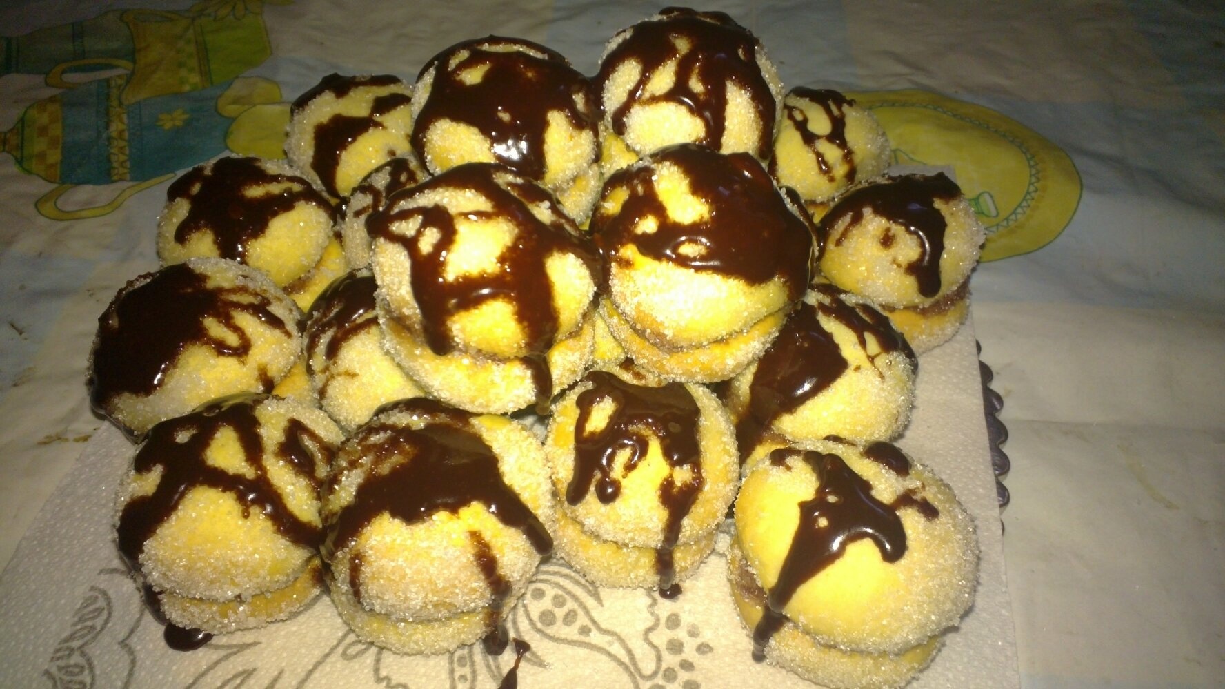 ''Piersici'' umplute