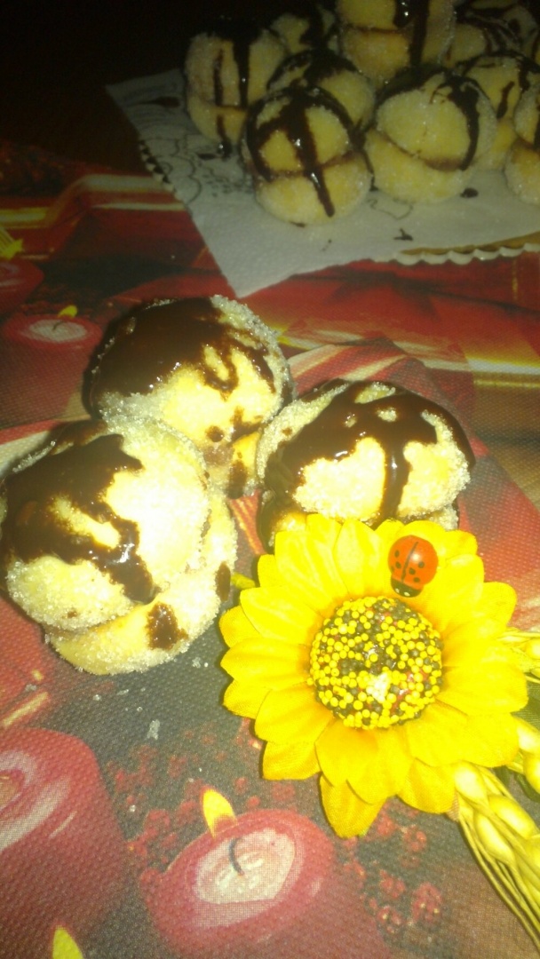 ''Piersici'' umplute