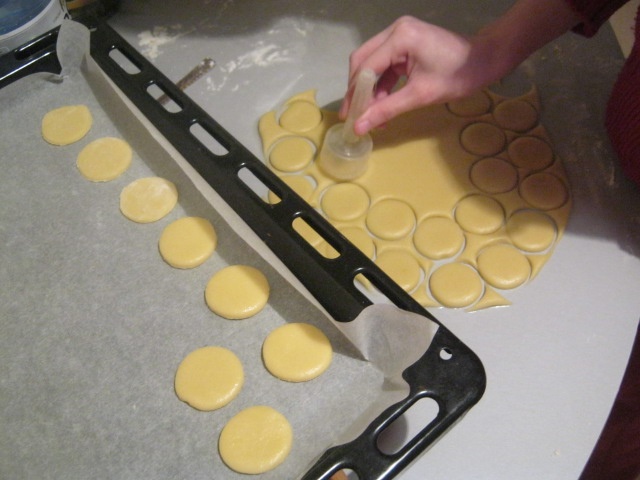 Fursecuri cu crema de ciocolata