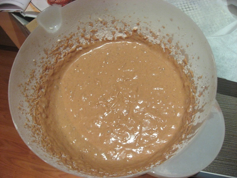 Tort cu vin si crema de ciocolata alba