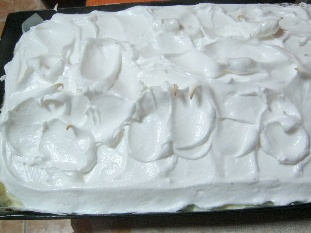 Prajitura in trei culori cu branza