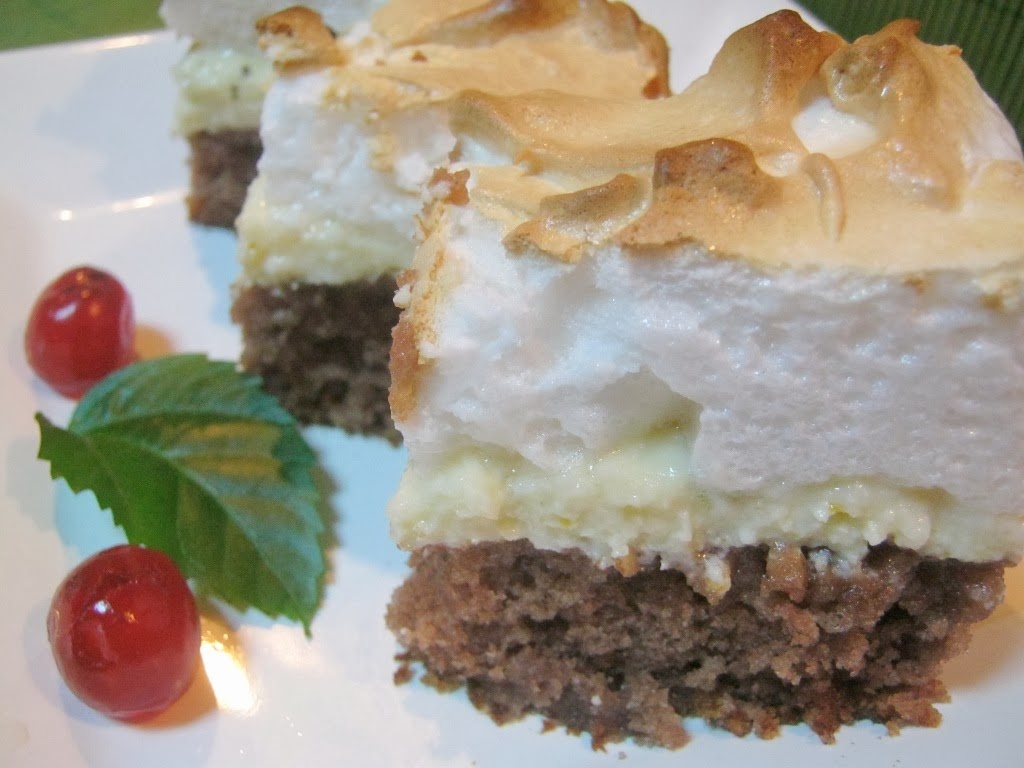 Prajitura in trei culori cu branza