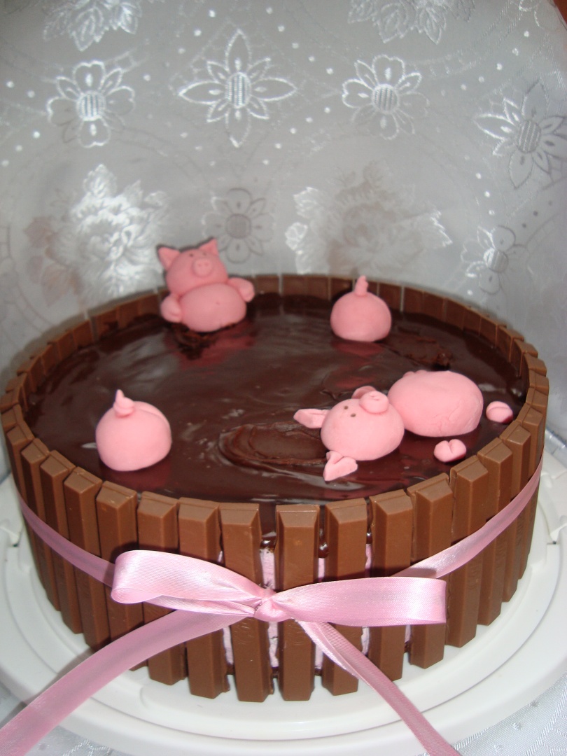 Tort cu iaurt si fructe de padure