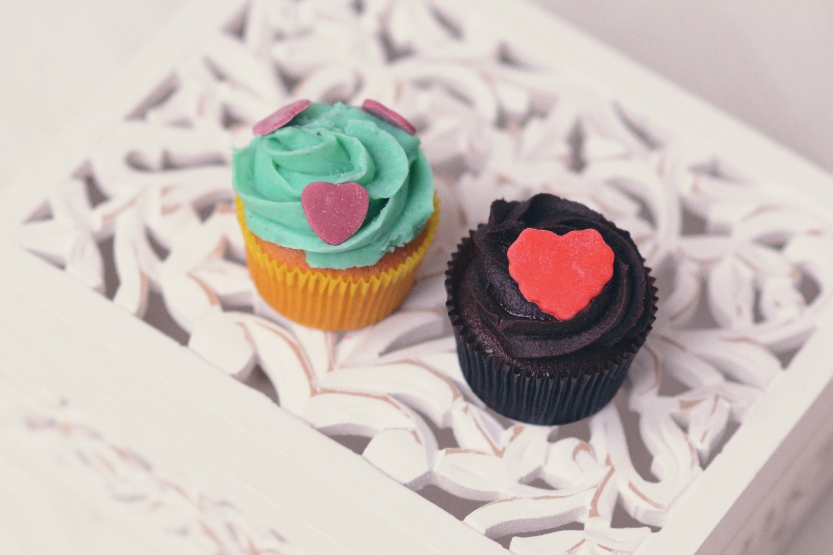 Madame Lucie aduce love macarons și alte declarații dulci