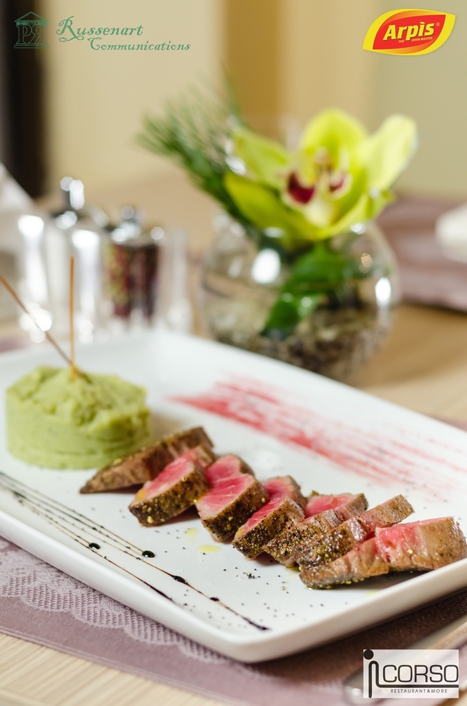 Ton Tataki cu piure de broccoli