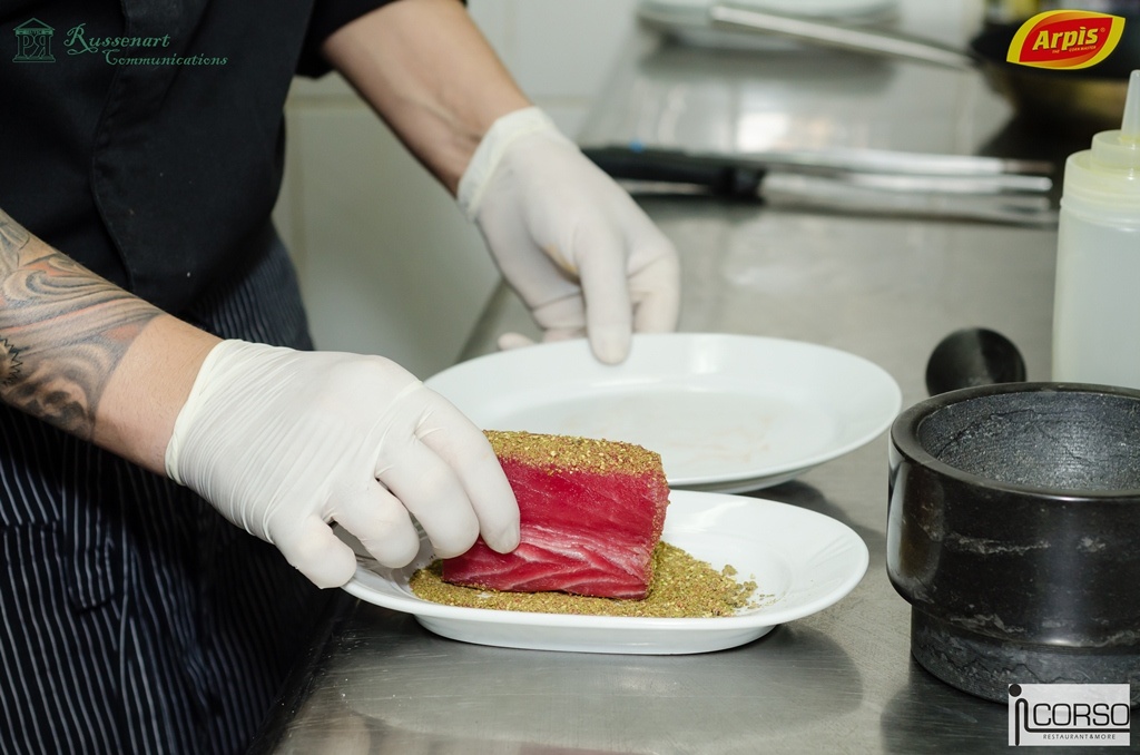 Ton Tataki cu piure de broccoli