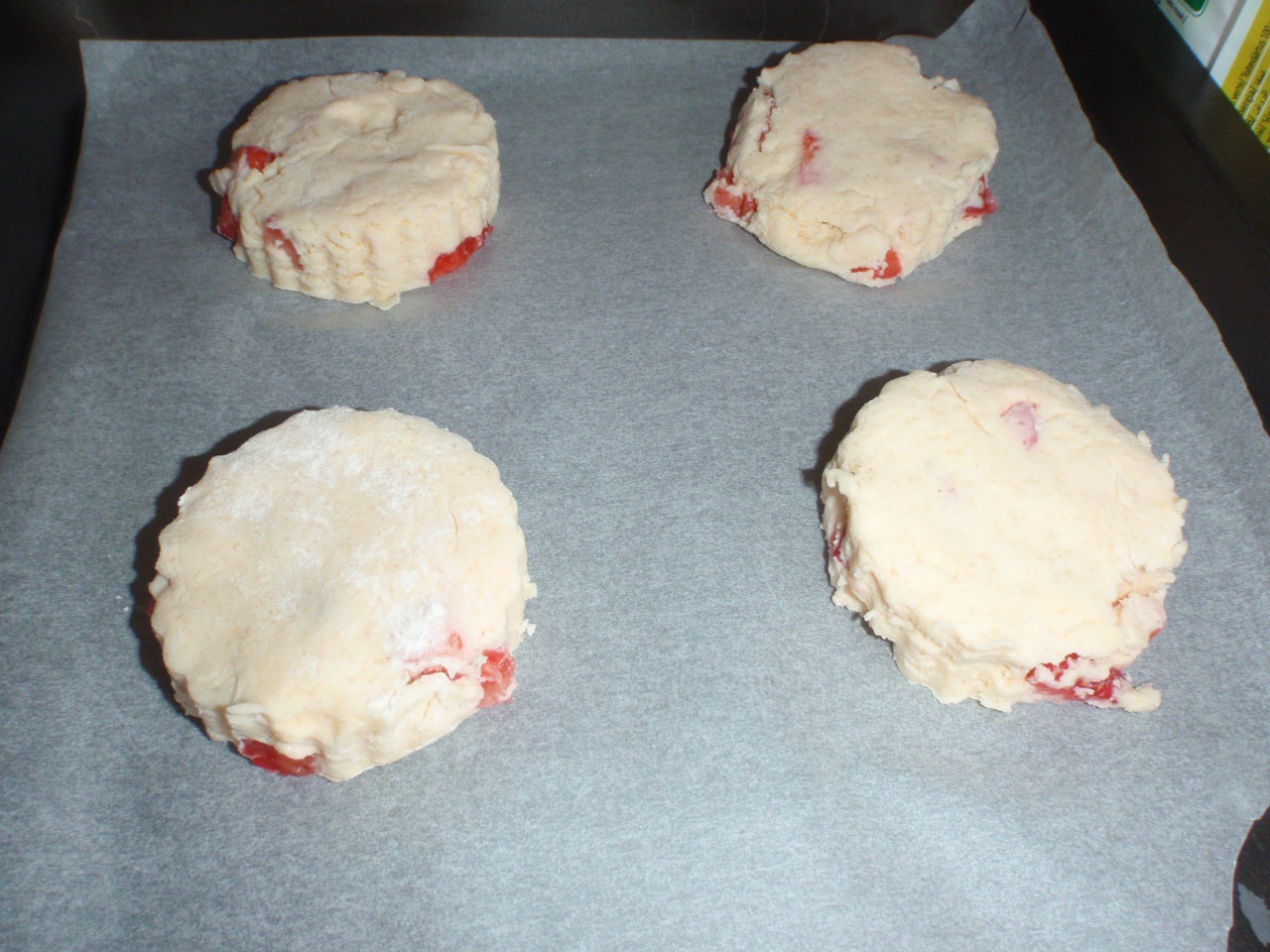 Scones cu capșuni (fara gluten)