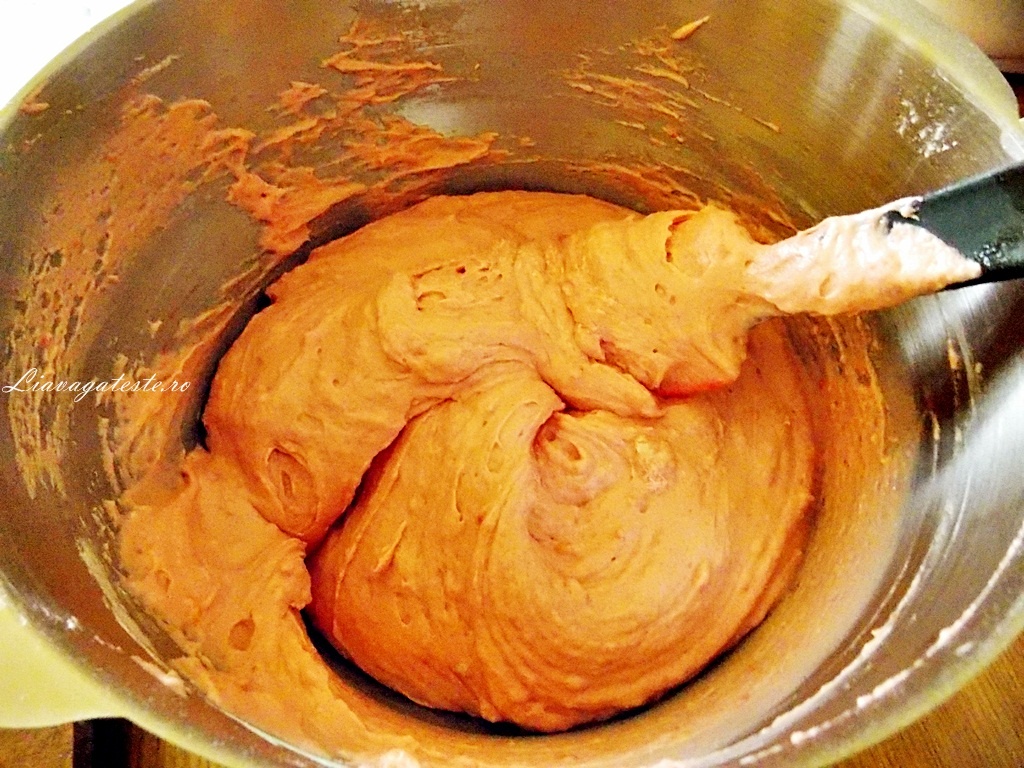 Muffins cu gem de rosii