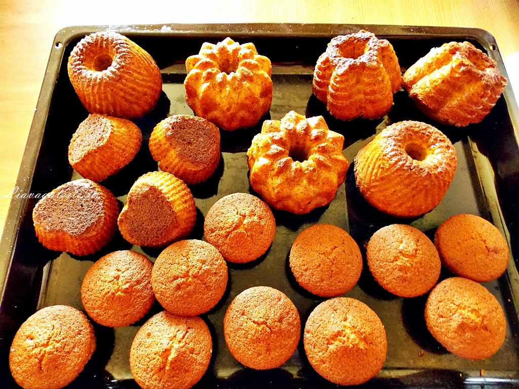 Muffins cu gem de rosii