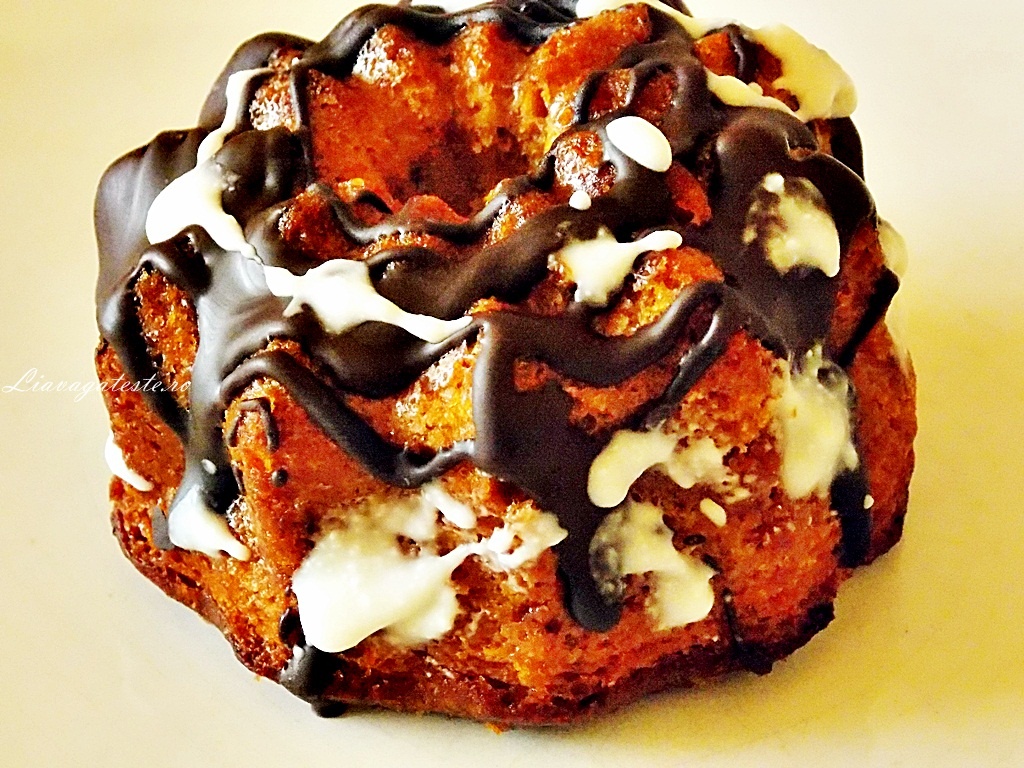 Muffins cu gem de rosii