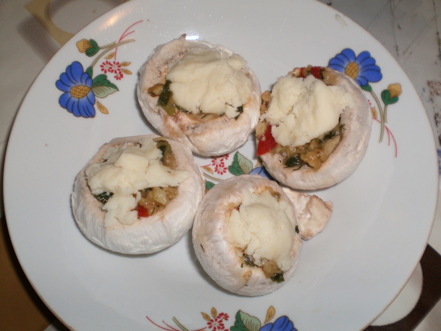 Ciuperci cu piept de pui si cascaval