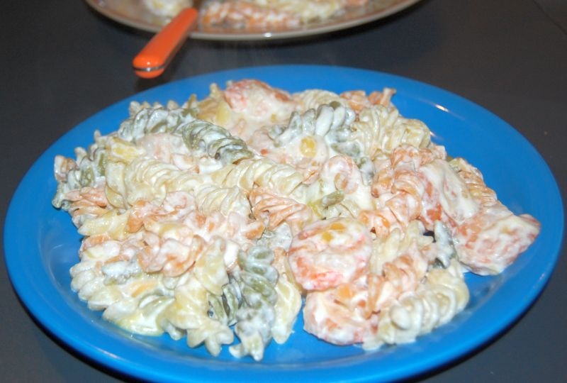 Creveti cu sos de smantana, unt si ceapa