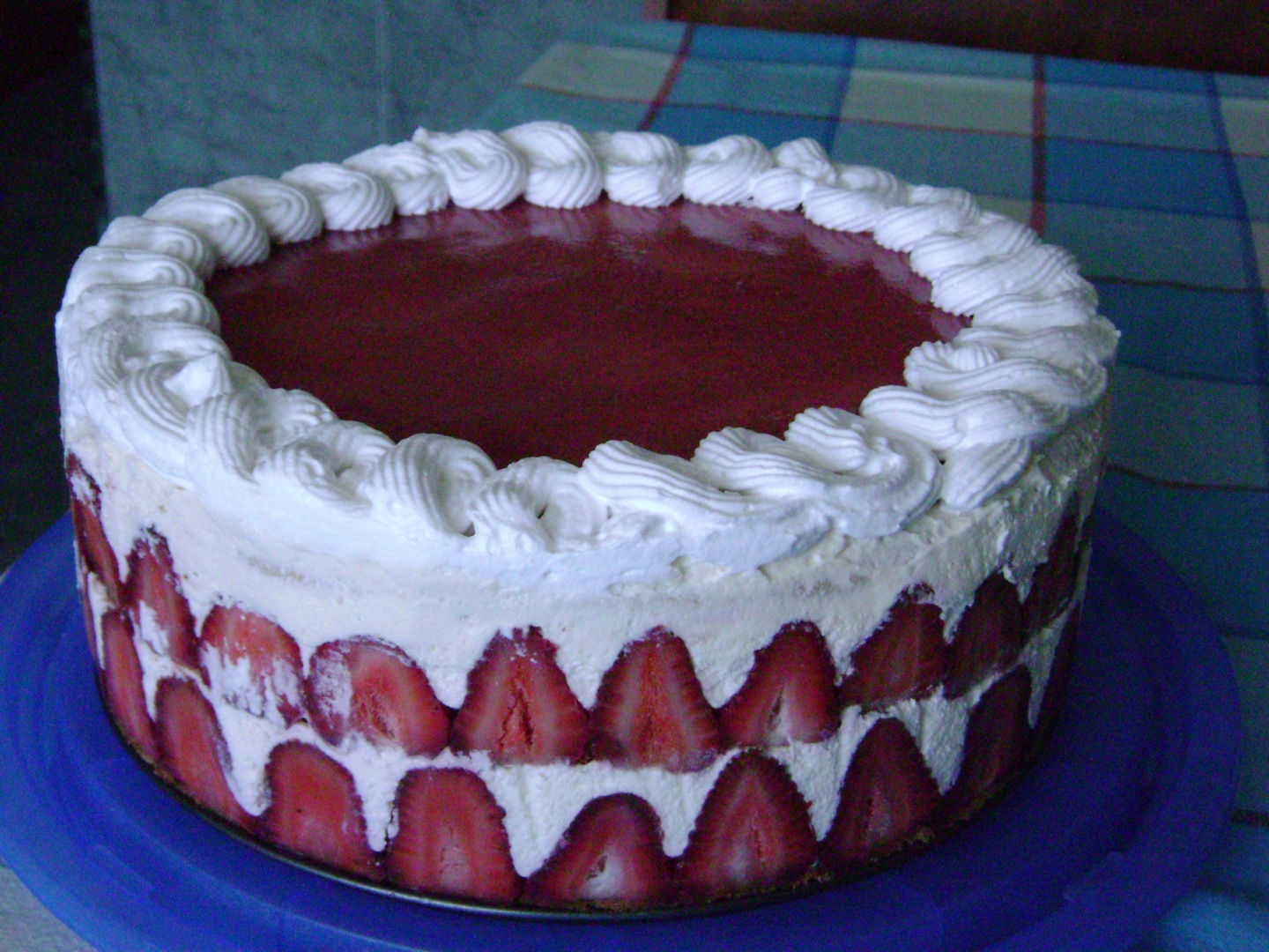 Tort vanilie si capsune