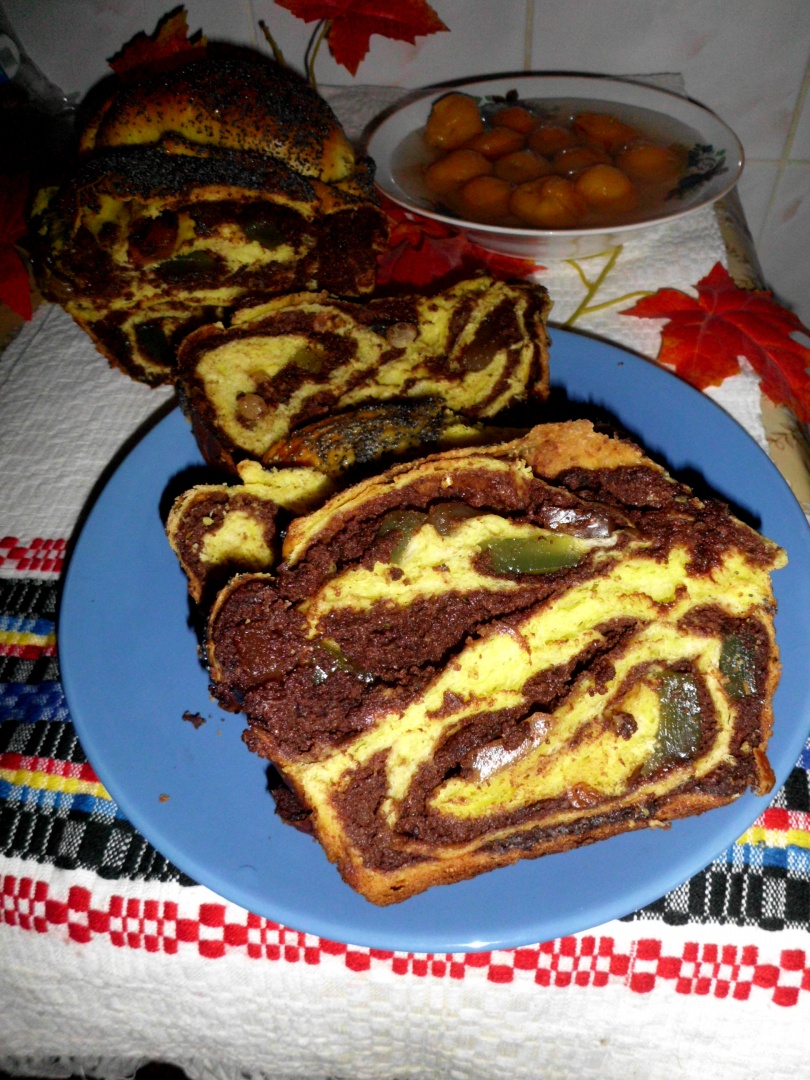 Cozonaci cu nuca si rahat