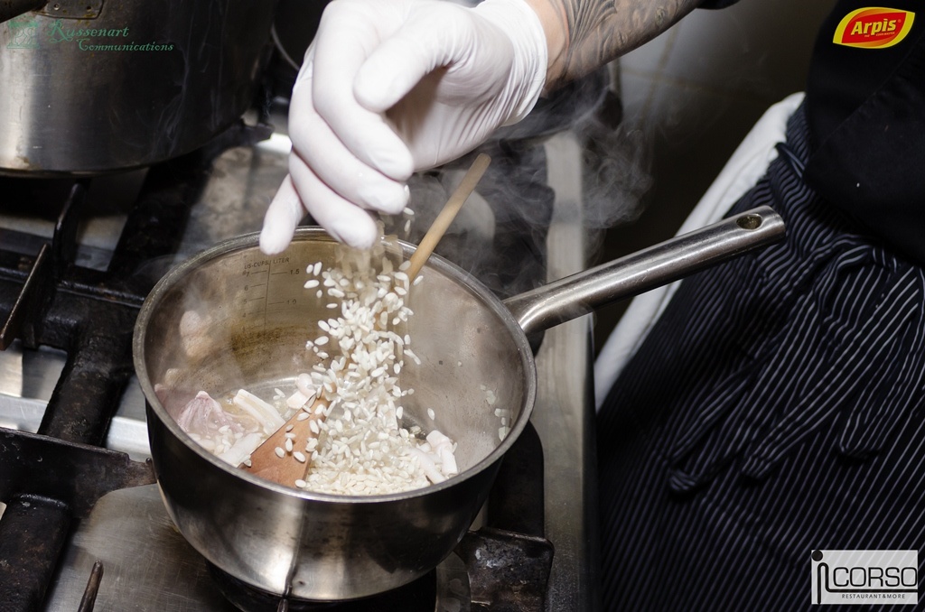 Risotto al negro di seppie